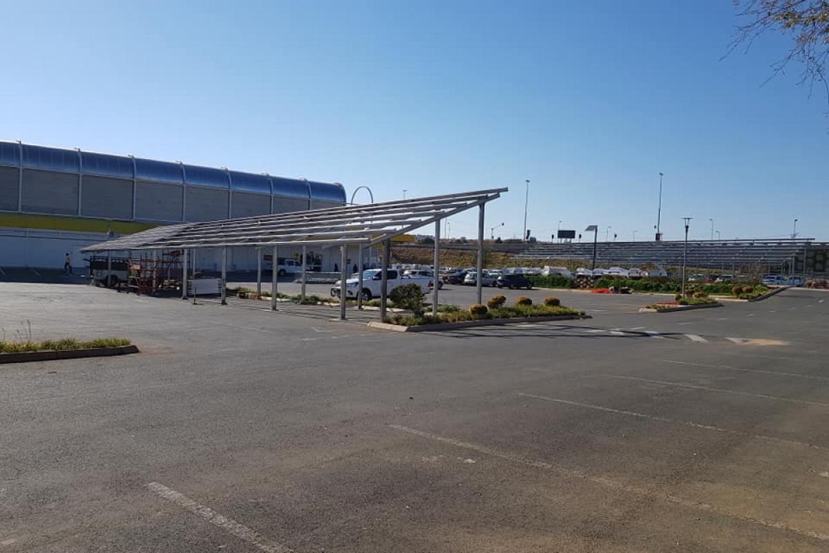 Makro Strubens Valley Solar XIGENT